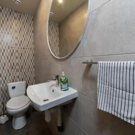 Modern View Apartment *
